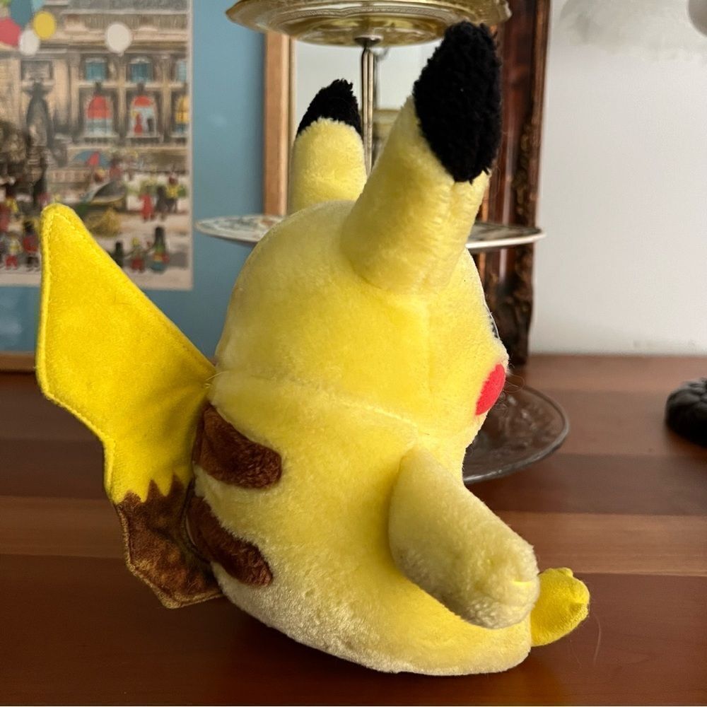Authentic 1998 Pikachu. Excellent Condition. - Picture 5 of 8